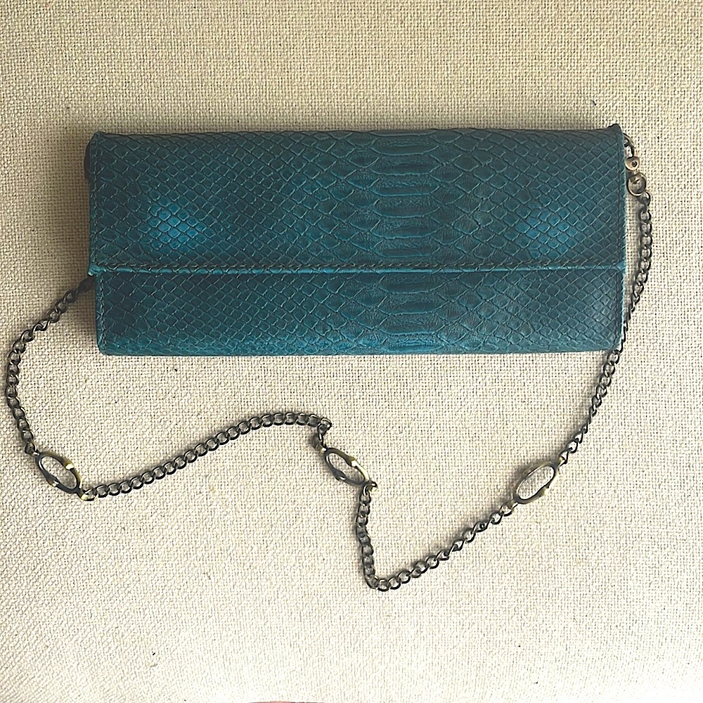Mango clutch